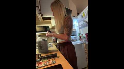 tvoyasamka77 @ bongacams on 20250920