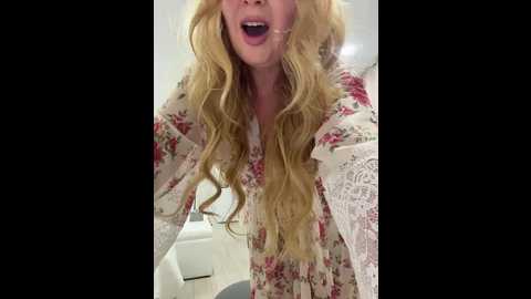 xxxsexymilfxxx @ bongacams on 20250923