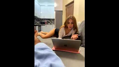 davit1 @ bongacams on 20250928