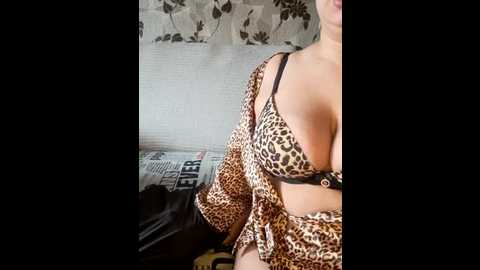 cat_bars69 @ bongacams on 20251004