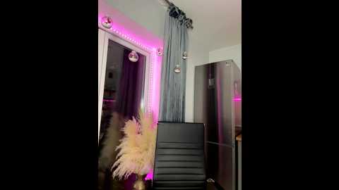 lunesa @ bongacams on 20251004