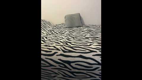 molochnaya000 @ bongacams on 20251007