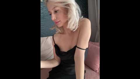 _molly_ @ bongacams on 20251008