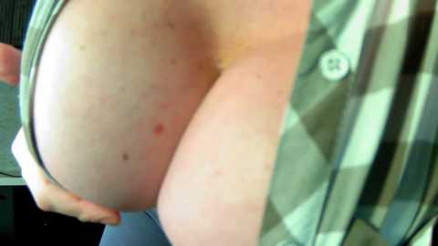 mashulya29 @ bongacams on 20251009