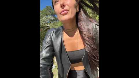 linahelen @ bongacams on 20251010