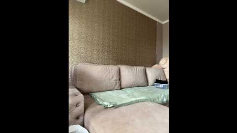 adel9 @ bongacams on 20251011