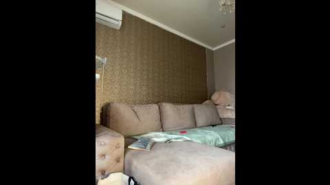 adel9 @ bongacams on 20251011