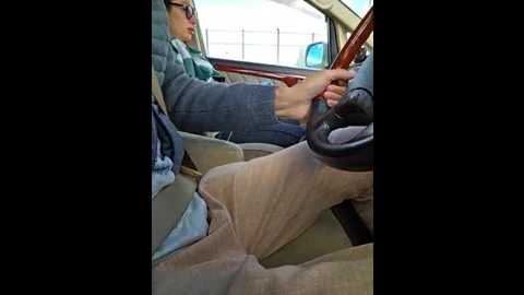 alex80_201 @ bongacams on 20251012