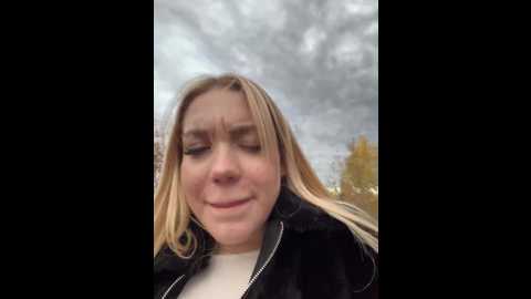 maksisisia @ bongacams on 20251012