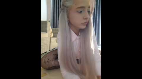 littledelora @ bongacams on 20251015