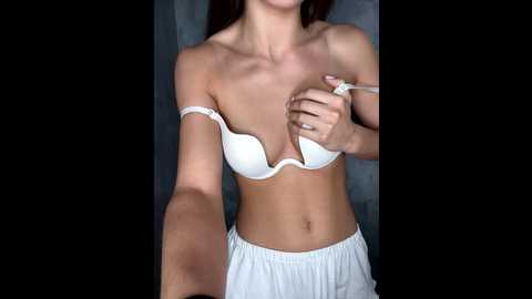 viki_05 @ bongacams on 20251015