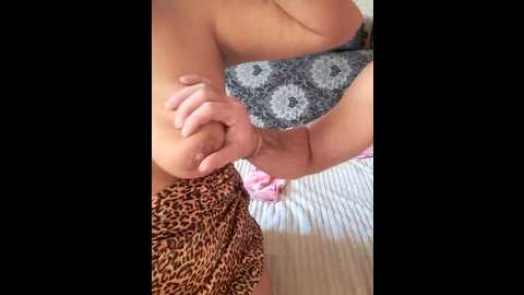 cat_bars69 @ bongacams on 20251016