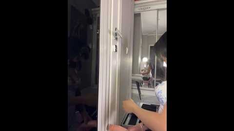 adel9 @ bongacams on 20251018