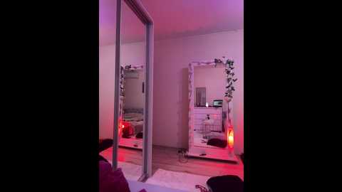 alise8881 @ bongacams on 20251018