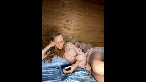 sccarlets @ bongacams on 20251018