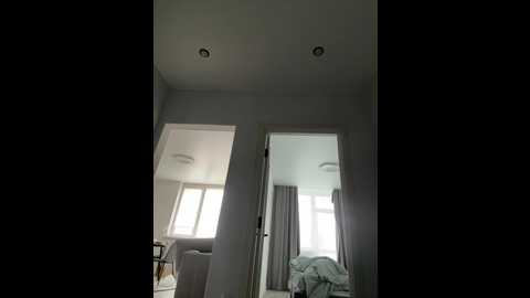 tati16 @ bongacams on 20251019