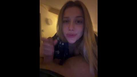 vibeswet37 @ bongacams on 20251020