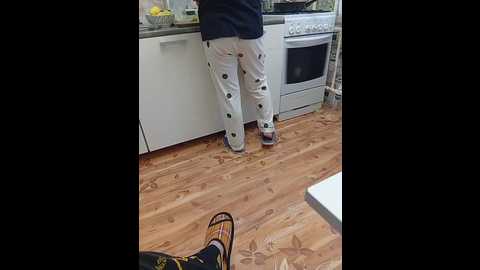 niki233221 @ bongacams on 20251021