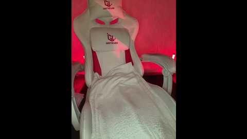 vika1_1 @ bongacams on 20251021