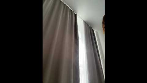 tati16 @ bongacams on 20251025