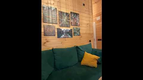 ann_den @ bongacams on 20251026