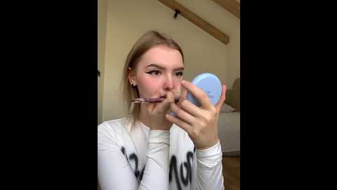 nezukoo @ bongacams on 20251027