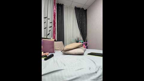 shamelesss @ bongacams on 20251029