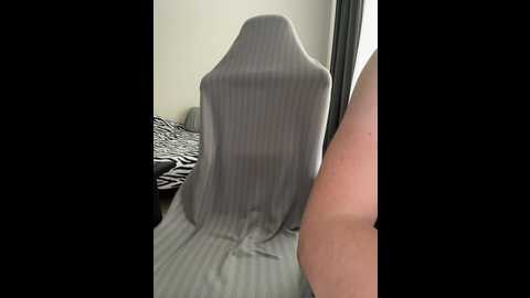 molochnaya000 @ bongacams on 20251031