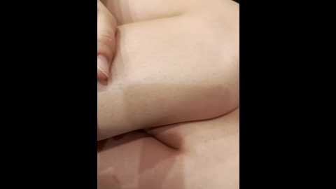 viksi2005_1 @ bongacams on 20251102