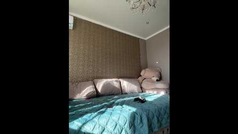 adel9 @ bongacams on 20251103