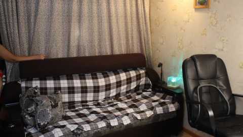 sexlove12002 @ bongacams on 20251103