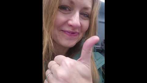 chelsi16 @ bongacams on 20251104