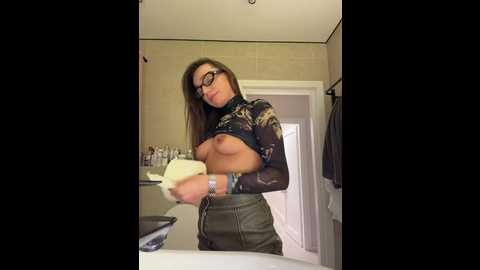 parissaintgermain @ bongacams on 20251104