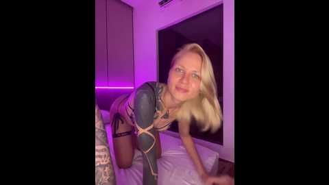 twins666 @ bongacams on 20251106