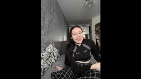 tuya2 @ bongacams on 20251108