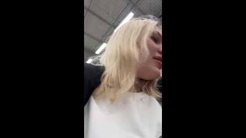 james_eva0 @ bongacams on 20251109