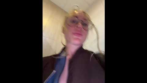 likachkaa @ bongacams on 20251109