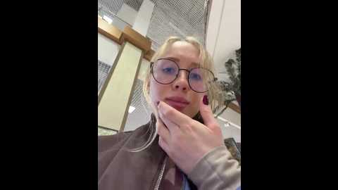 likachkaa @ bongacams on 20251109