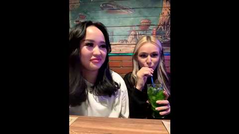 emyeva @ bongacams on 20251111