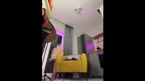 lunesa @ bongacams on 20251111