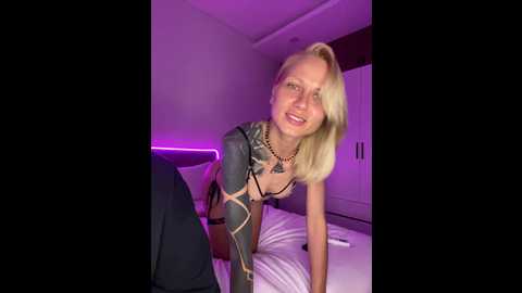 twins666 @ bongacams on 20251111