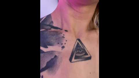 twins666 @ bongacams on 20251114