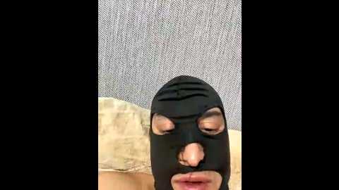 xzibitzi @ bongacams on 20251114