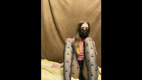 emmalove13 @ bongacams on 20251120