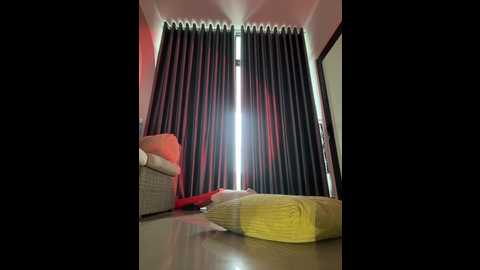 littledelora @ bongacams on 20251123