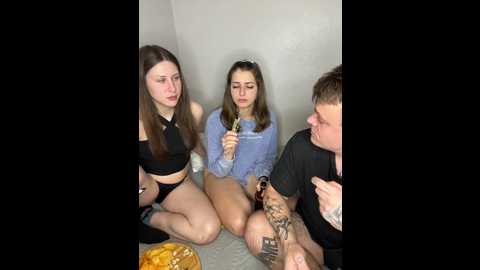 cherry_berrymax98 @ bongacams on 20251125