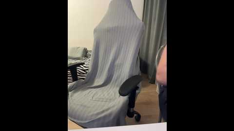 molochnaya000 @ bongacams on 20251125