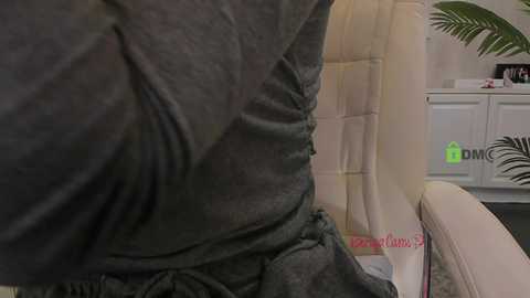 annadaisy1 @ bongacams on 20251126