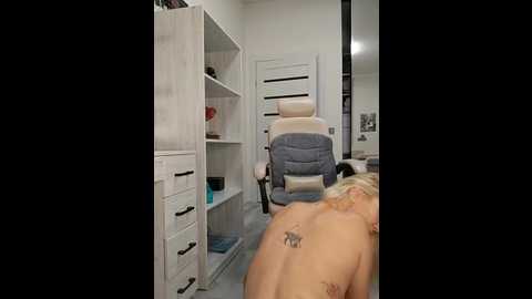 monnasky @ bongacams on 20251130