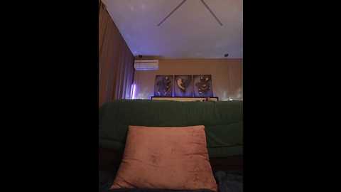 gggglaaaaaafftt596rr @ bongacams on 20251201